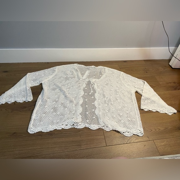 BloomChic NEW NWT Pointelle Knit Tie Lace Panel Bell Sleeve White Cardigan 22-24 - Picture 6 of 7